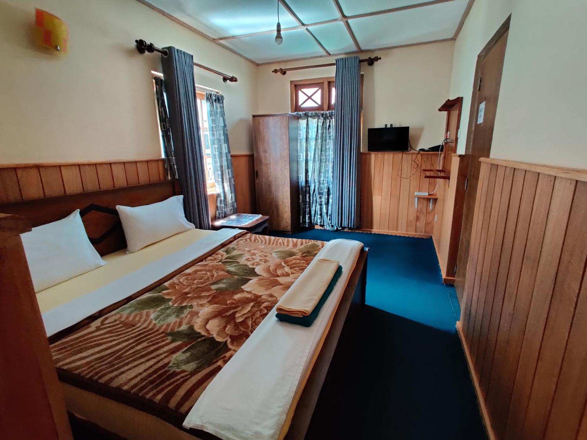 Carnation Rest Hotel นูวาราเอลิยา ภายนอก รูปภาพ