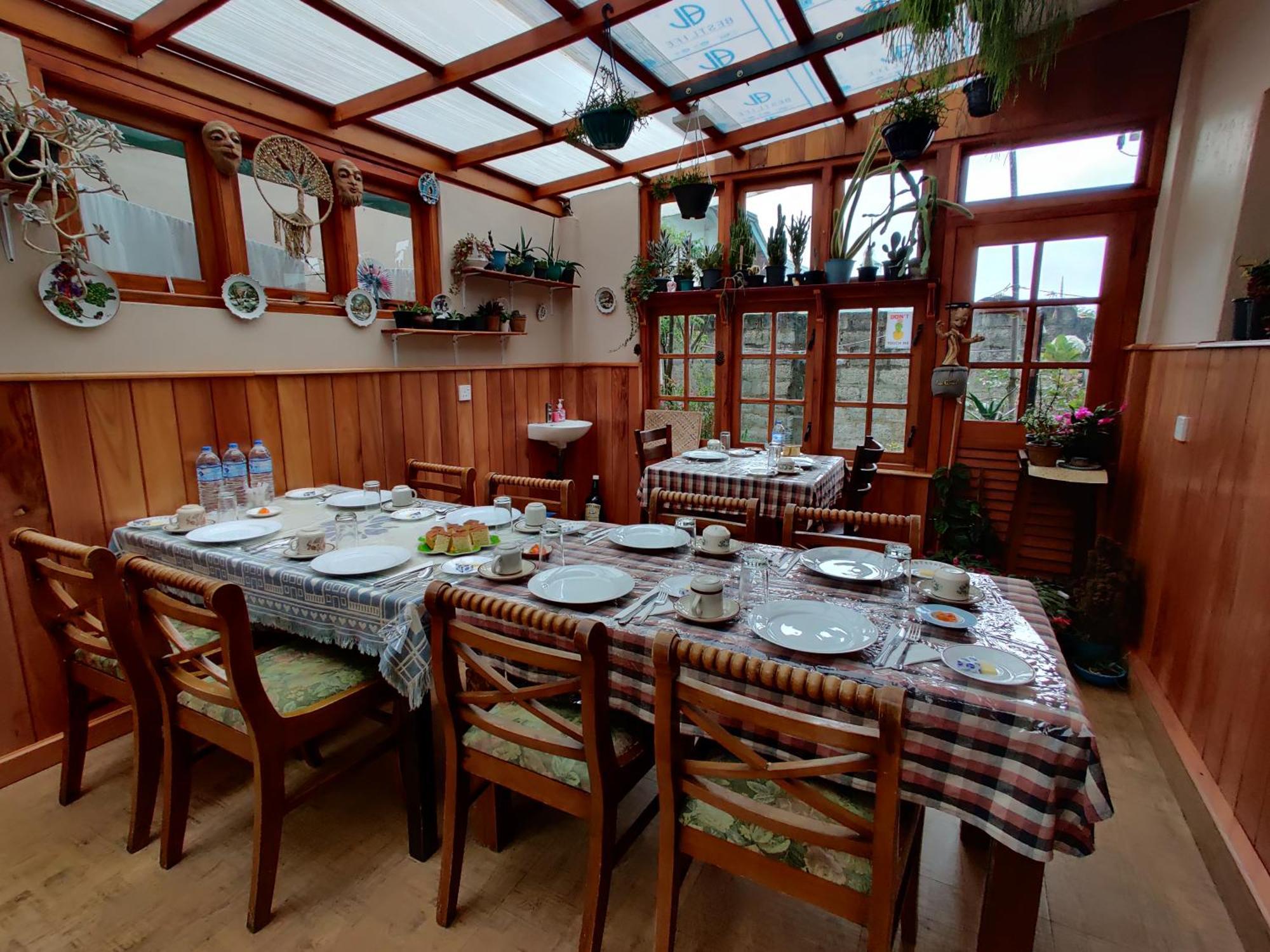 Carnation Rest Hotel นูวาราเอลิยา ภายนอก รูปภาพ