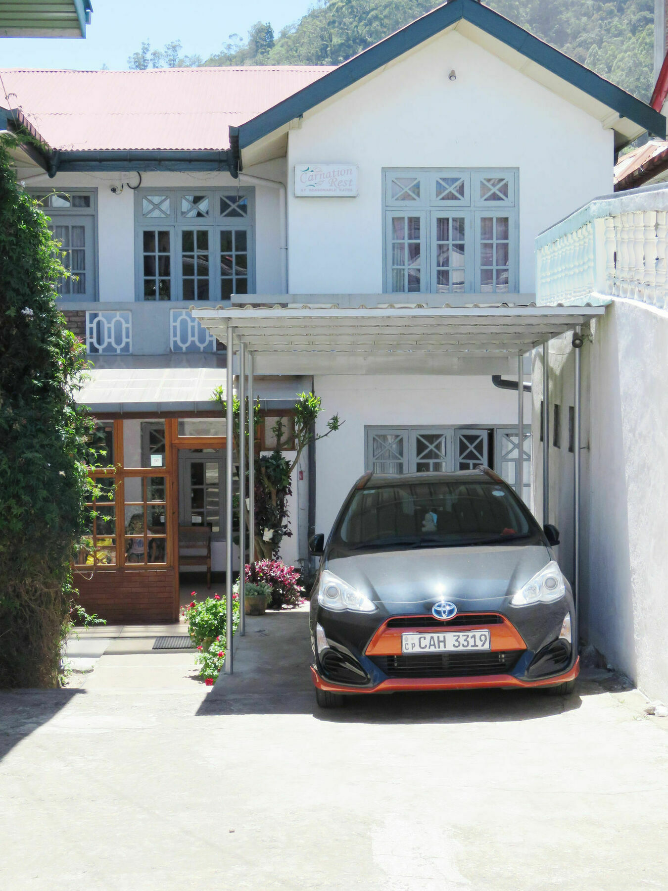 Carnation Rest Hotel นูวาราเอลิยา ภายนอก รูปภาพ