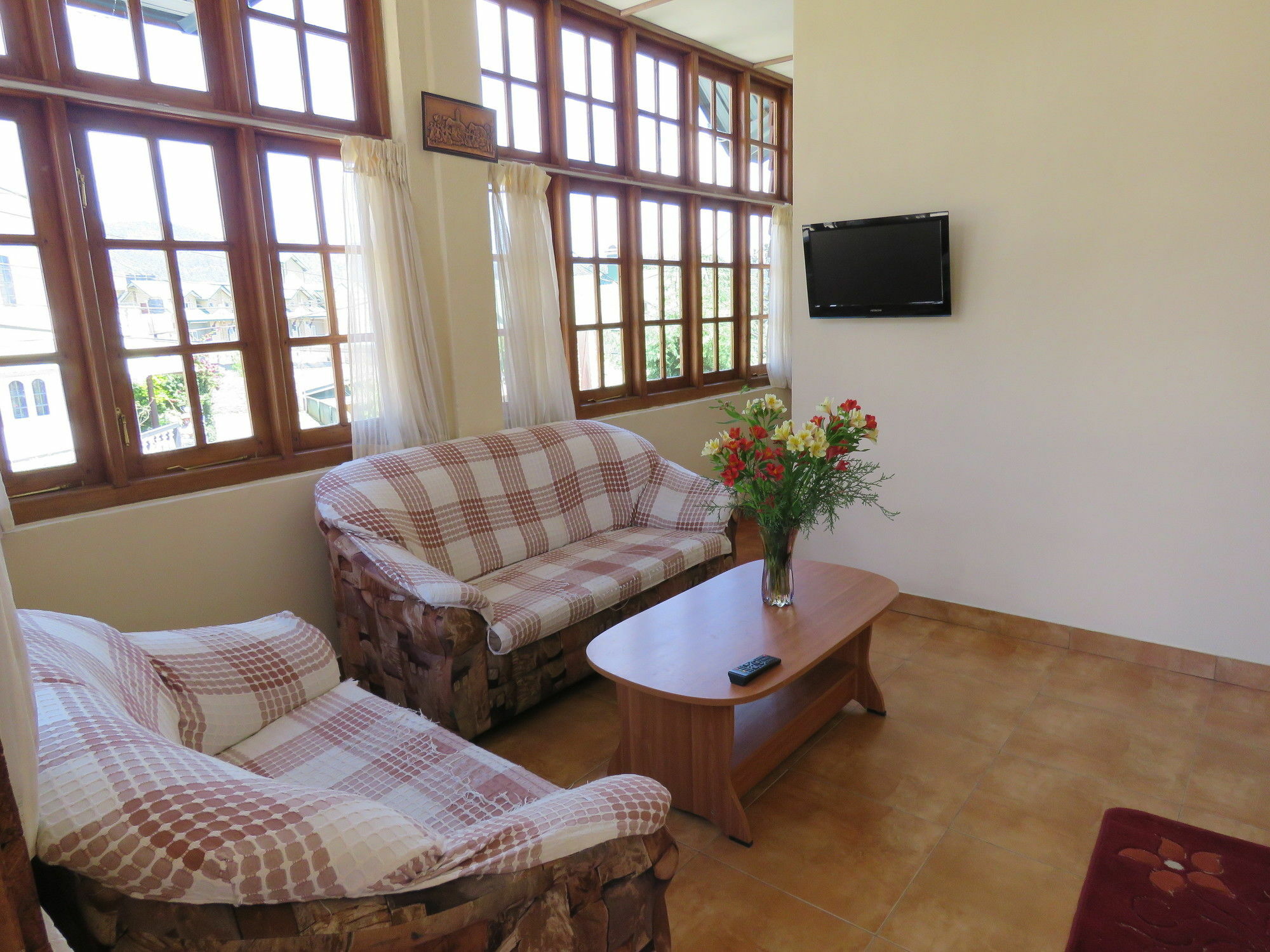 Carnation Rest Hotel นูวาราเอลิยา ภายนอก รูปภาพ